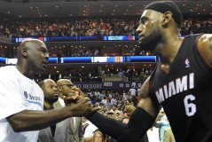 字母哥新賽季誓要超越自我，挑戰火箭隊，再續歷史交鋒傳奇